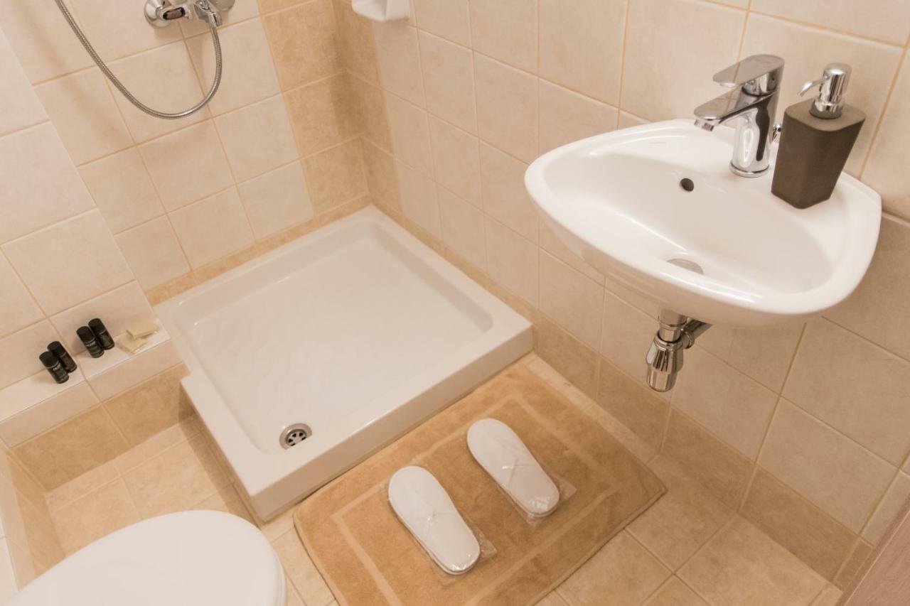 Quality Home In Athene Buitenkant foto
